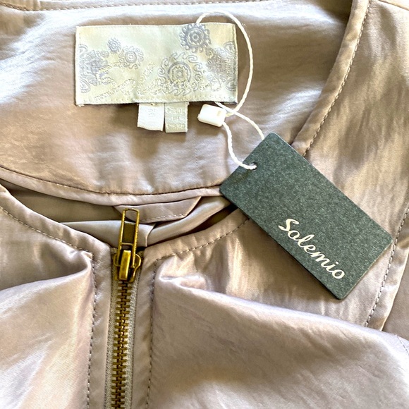 Cropped Ruffle Jacket - size small - Picture 5 of 6